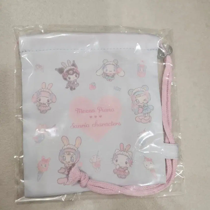 [BUNJANG] Mezzo Piano Sanrio Pouch Kitty Cinnamonroll / 메조피아노 산리오 파우치 키티 시나모롤