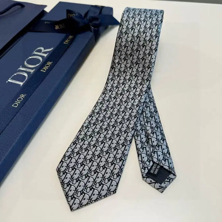 [BUNJANG] Dior Stylish Casual Business Necktie / 디올 새로운 스타일의 세련된 캐주얼 비즈니스 넥타이