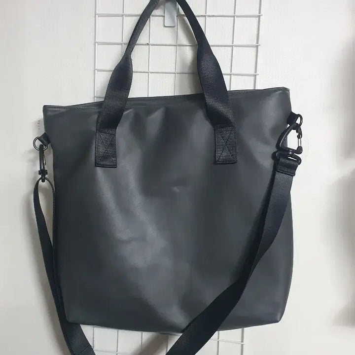[BUNJANG] Fear of God Essentials Crossbody Bag / 피오갓 에센셜 크로스백