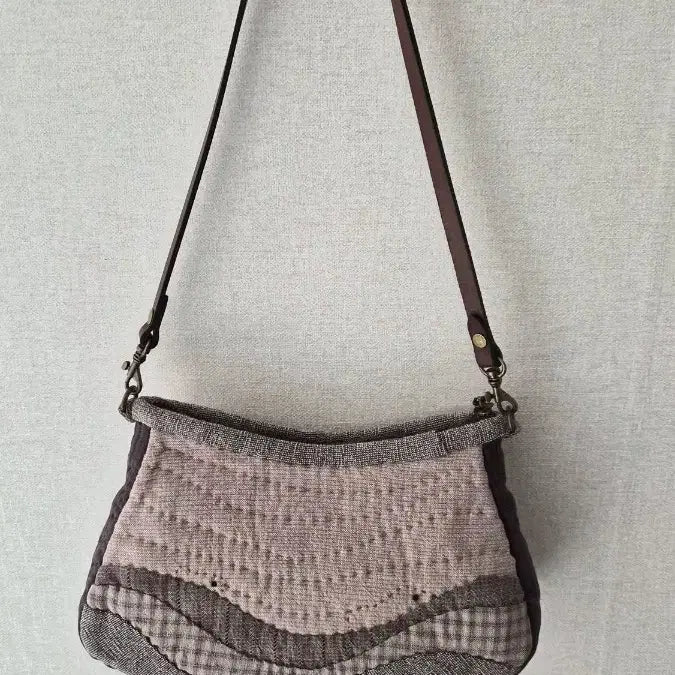 [BUNJANG] Patchwork Wood Pattern Shoulder Bag / 패치워크 나무 패턴 숄더백