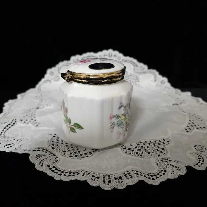 [BUNJANG] Aynsley Wild Tudor Trinket Box / 앤슬리 와일드 튜더 트링켓 박스/차 보관함