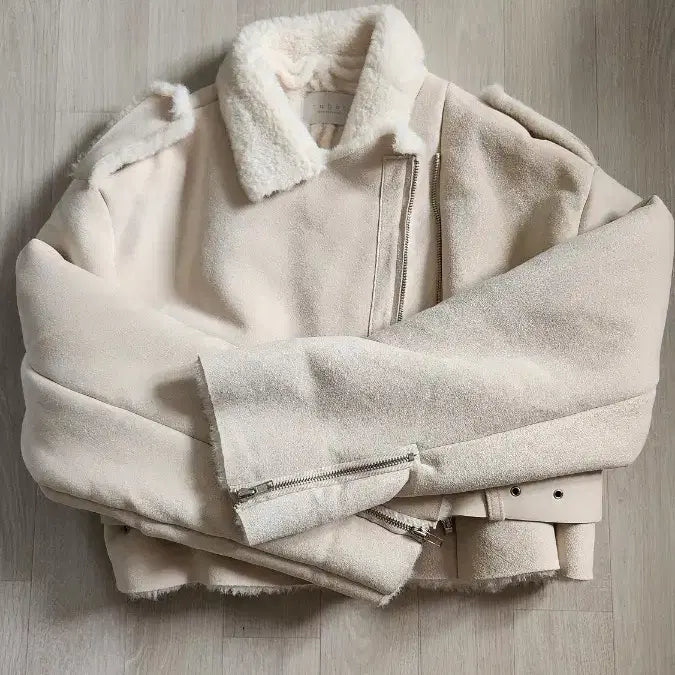 [BUNJANG] Cropped Faux Fur Mustang Jacket / 크롭 무스탕