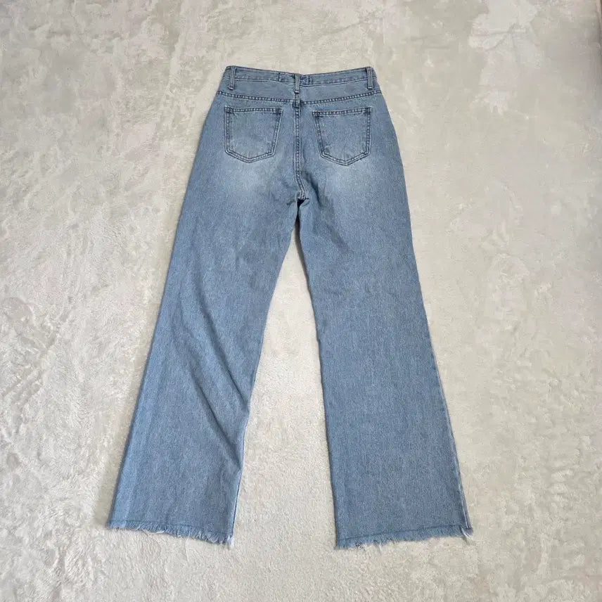 [SOLD OUT] (M)여성 나인 라이트워싱 스트레이트 데님 팬츠
