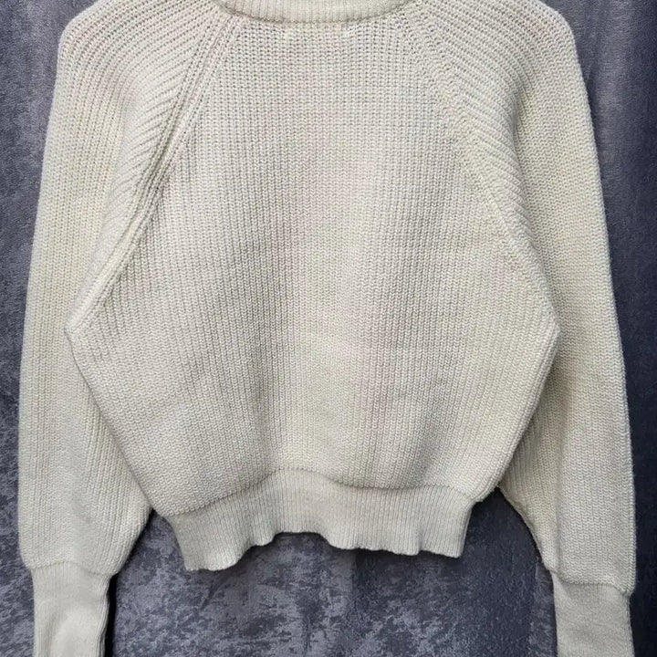 [BUNJANG] Autumn Product Cream Ivory Round Knit / 어텀프로덕트 크림 아이보리 라운드 니트