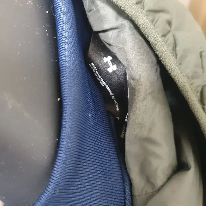 [BUNJANG] Under Armour Hooded Padded Jumper (Khaki, L) / 언더아머 후드 패딩 점퍼 카키색L