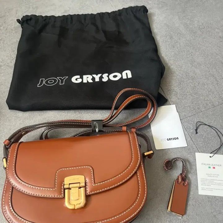 [BUNJANG] Joy Gryson Serendipity Medium Crossbody Bag / 조이그라이슨 세렌디피티 미디움 크로스바디