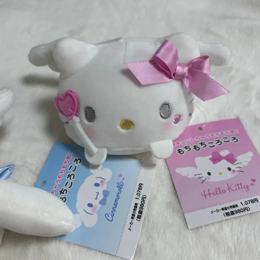 [BUNJANG] Sanrio Hello Kitty and Cinnamoroll Mochi Plush Bundle / 산리오 엔젤 헬로키티 시나모롤 모찌 인형 2개 일괄 돈키호테