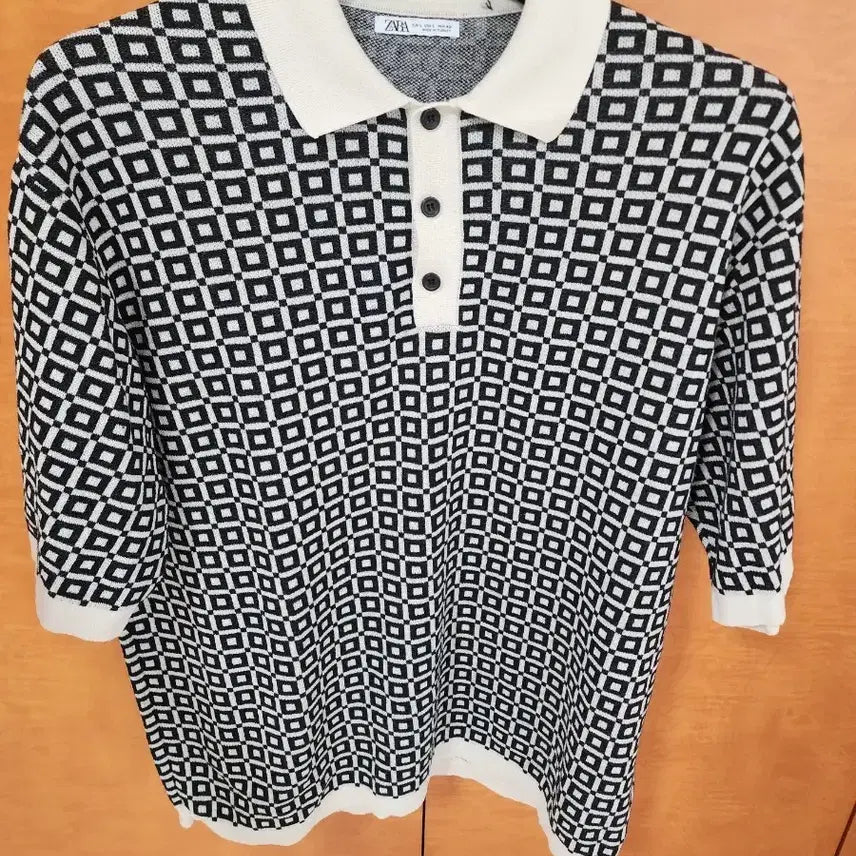 [SOLD OUT] ZARA 자라 패턴 니트 반팔 폴로티 팝니다.