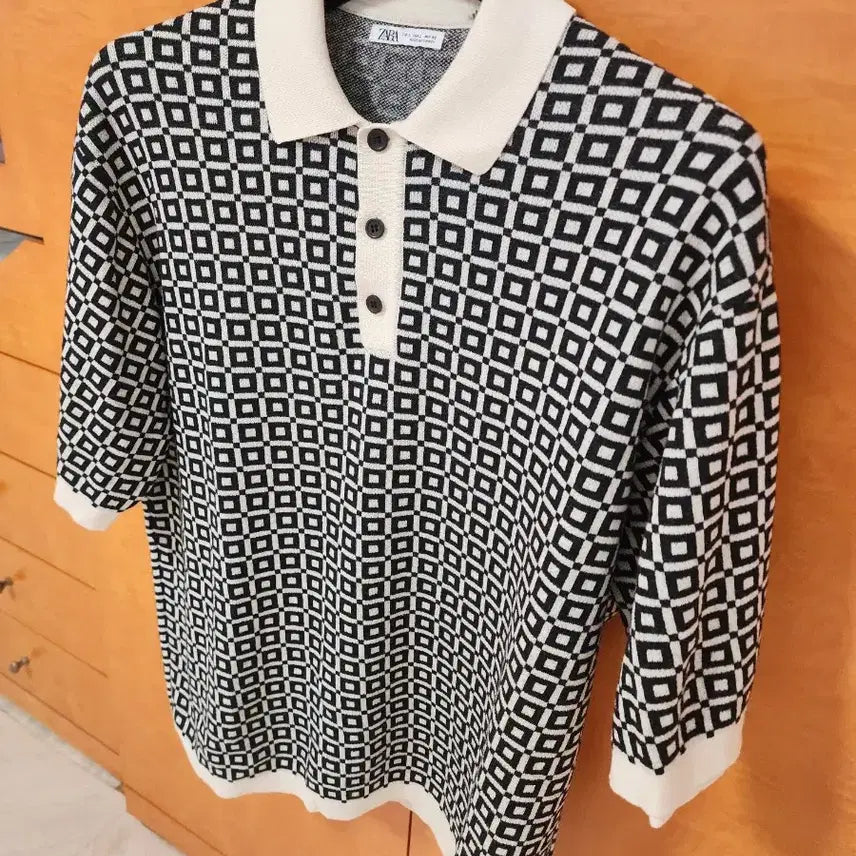 [SOLD OUT] ZARA 자라 패턴 니트 반팔 폴로티 팝니다.