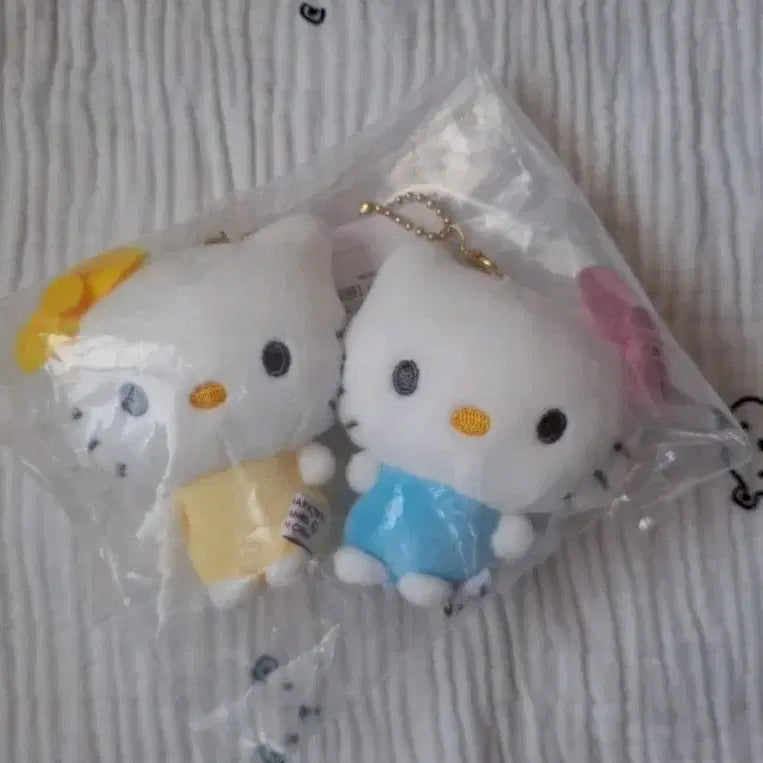 [BUNJANG] Hello Kitty &amp; Mimi Nico Nui Keyring / 헬로키티&amp;미미 니코누이 키링