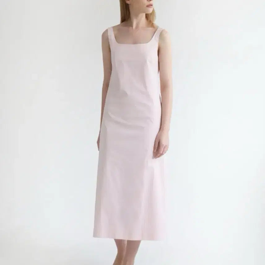 [SOLD OUT] (원가17만원) mydlo 미들로 미니멀 스퀘어넥 롱 드레스 원피스