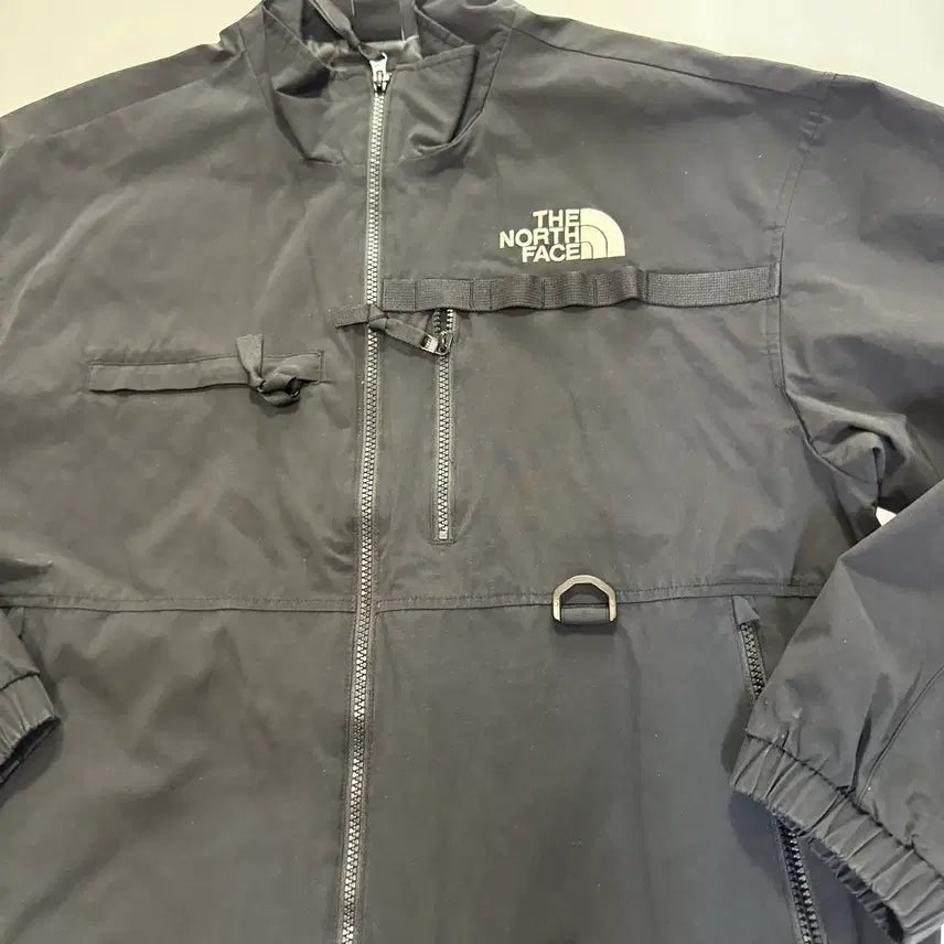 [BUNJANG] The North Face Windbreaker Jacket (Size 100) / 노스페이스 바람막이 자켓(100사이즈)