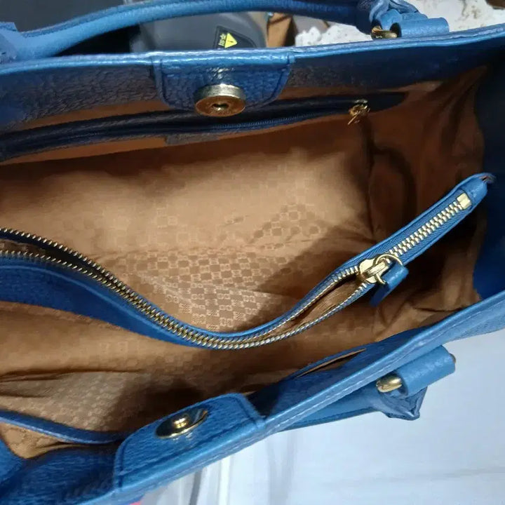 [BUNJANG] Daks Blue Leather DD Embellished Tote Bag / 닥스블루 레더 DD 장식 토트백