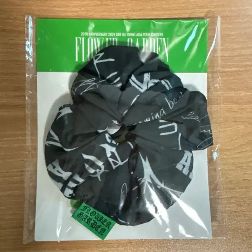 [BUNJANG] Kim Jaejoong Scrunchie (with Photocard) / 김재중 굿즈 MD 스크런치 black scruncher(포카있음)