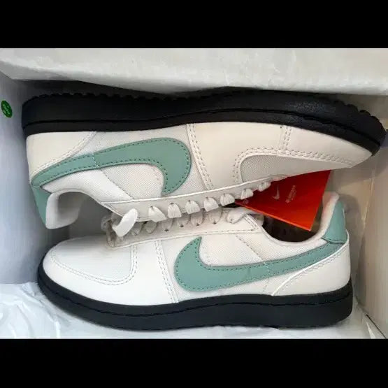 [BUNJANG] Field General White Mint Sneakers / (여성용 매장정품 새상품) 필드 제네럴 화이트 민트 (220~255사이즈