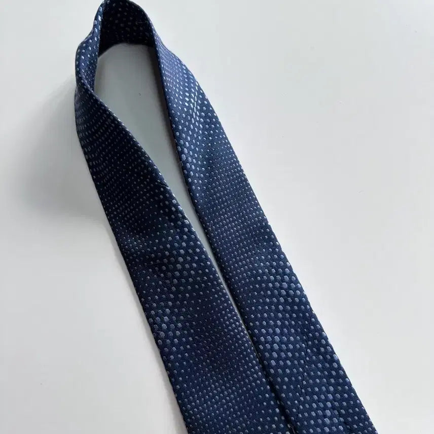 [BUNJANG] Calvin Klein Silk Tie / 켈빈클라인 Ck (Calvin klein) 실크 넥타이 8cm