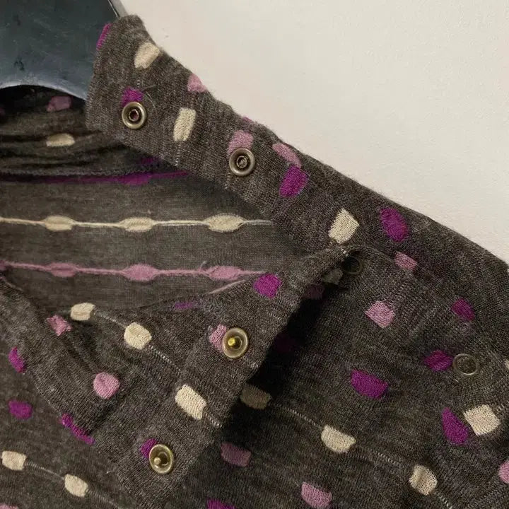 [BUNJANG] Chamois Depo Vintage Long Sleeve Knit Top / 빈티지 Chamois Depo 숄더 스냅 버튼 디테일 롱슬리브 니트