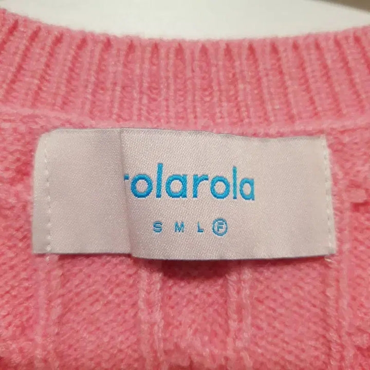 [BUNJANG] Rola Rola V-Neck Cable Knit Vest / 로라로라 브이넥 케이블 니트 조끼 베스트 F_M0271
