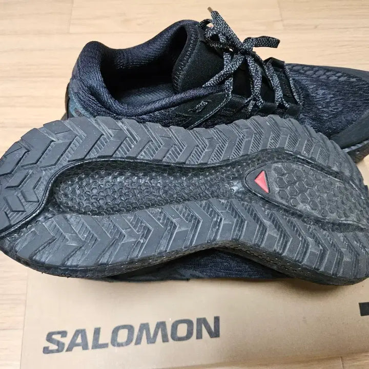 [BUNJANG] Salomon Running Shoes - Black - Men&