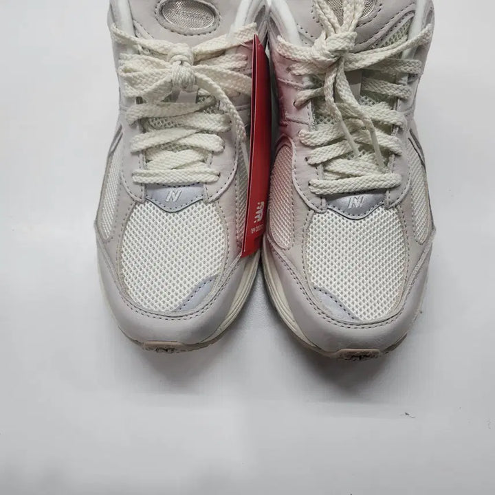 [BUNJANG] New Balance 2002R White Ivory Sneakers / [새상품] 뉴발란스 2002R 화이트 아이보리 M2002RAA 265