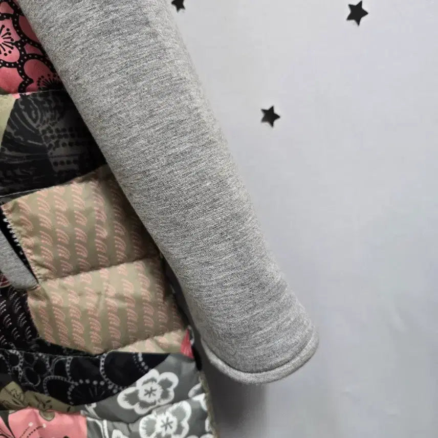 [BUNJANG] Rocco Ragni Flower Patch Hooded Quilted Jacket / Rocco Ragni 플라워 패치 후드 퀼팅 자켓 42