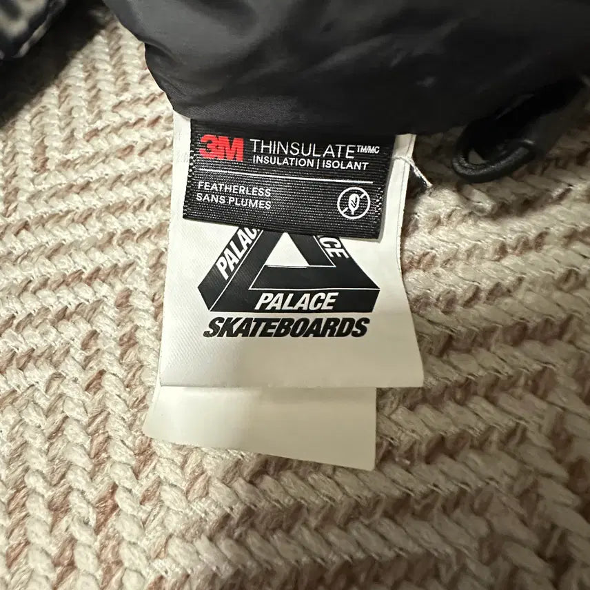 [BUNJANG] Palace 3M Down Jumper / PALACE 3000 puffa 3M down jumper