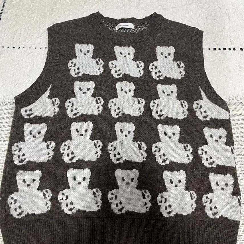 [BUNJANG] Please Project Bear Knit Vest / 플리즈프로젝트 곰돌이 니트조끼 베스트