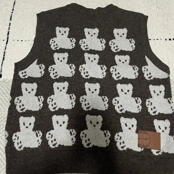 [BUNJANG] Please Project Bear Knit Vest / 플리즈프로젝트 곰돌이 니트조끼 베스트