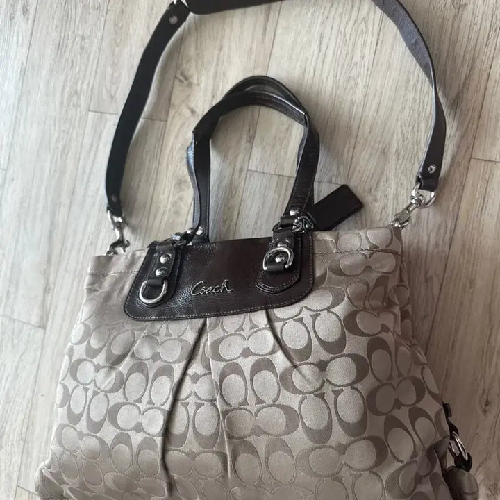 [BUNJANG] Coach Signature Shoulder Bag Tote Bag / 코치 시그니처 자카드,가죽숄더백 토트백
