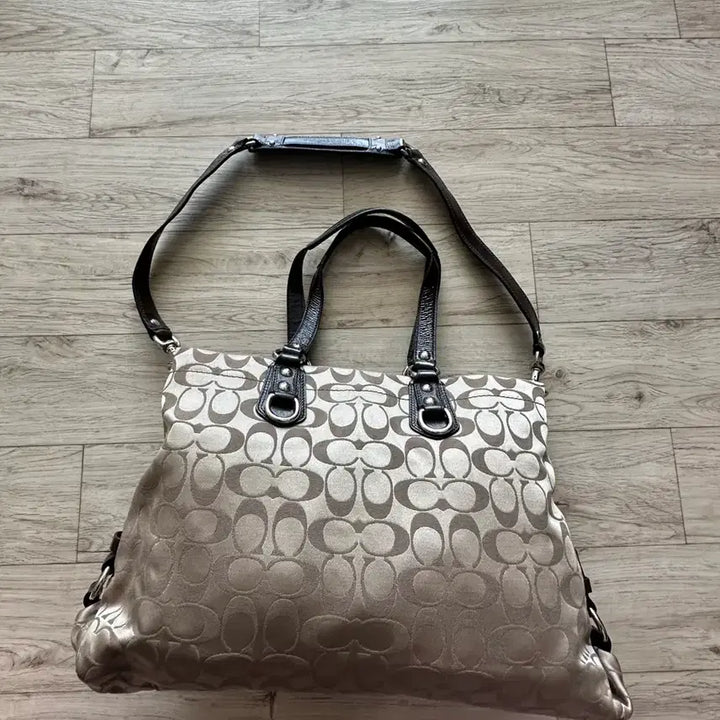 [BUNJANG] Coach Signature Shoulder Bag Tote Bag / 코치 시그니처 자카드,가죽숄더백 토트백