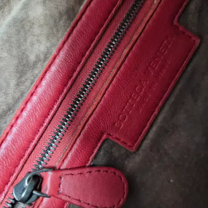 [BUNJANG] Bottega Veneta Intrecciato Red Shoulder Bag / 보테가베네타 레드 인트레치아토 숄더백