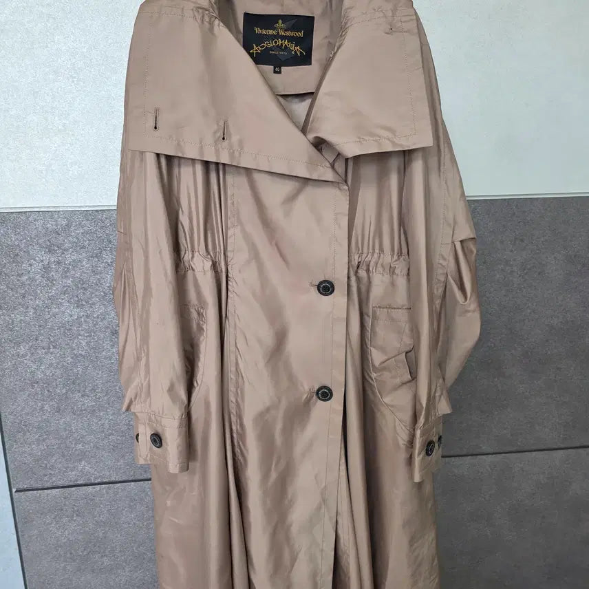 [BUNJANG] Vivienne Westwood Long Windbreaker Trench Coat / 비비안웨스트우드 롱 바람막이 트렌치코트 40사이즈