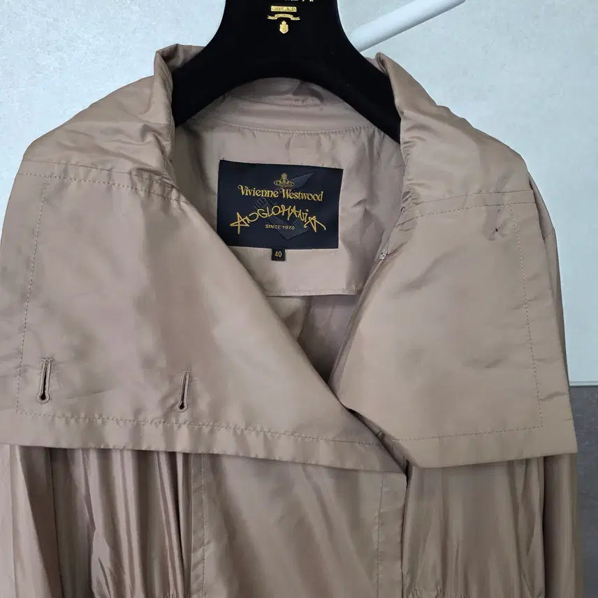 [BUNJANG] Vivienne Westwood Long Windbreaker Trench Coat / 비비안웨스트우드 롱 바람막이 트렌치코트 40사이즈