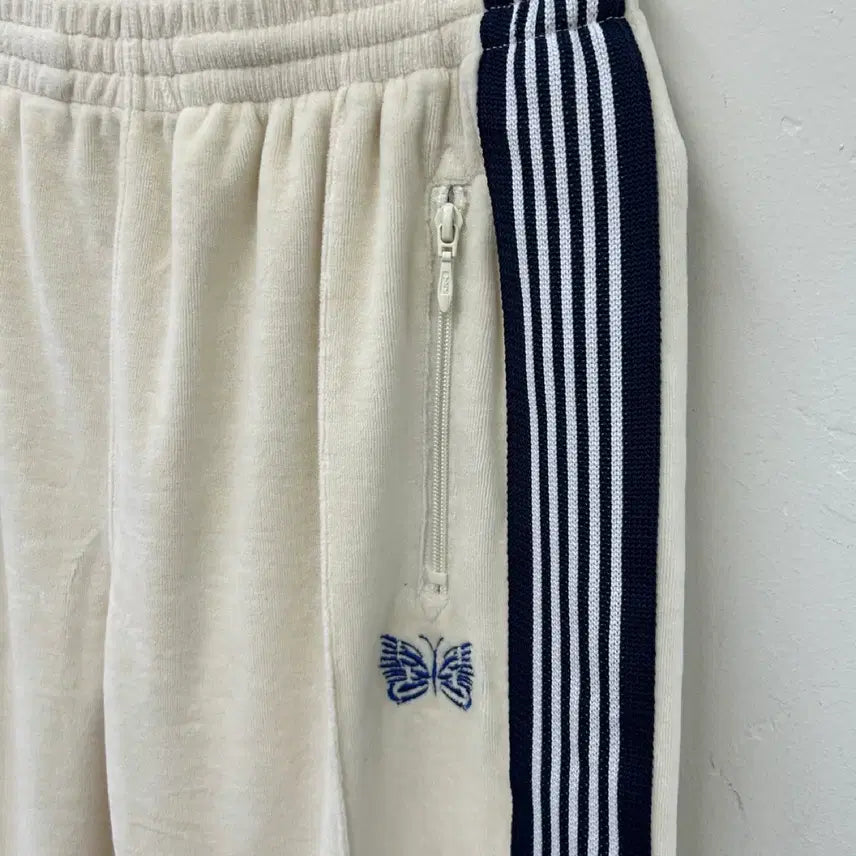 [BUNJANG] Needles Straight Poly Smooth Ice White Track Pants / 16382 - 니들스 스트레이트 폴리 스무스 아이스 화이트 트랙 팬츠
