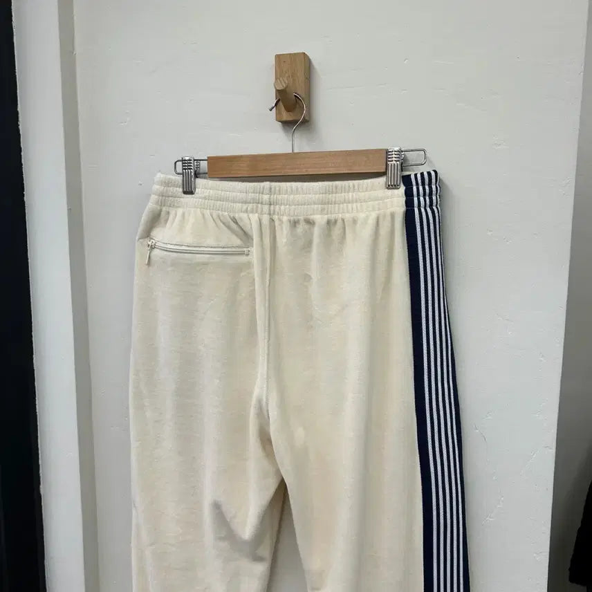 [BUNJANG] Needles Straight Poly Smooth Ice White Track Pants / 16382 - 니들스 스트레이트 폴리 스무스 아이스 화이트 트랙 팬츠