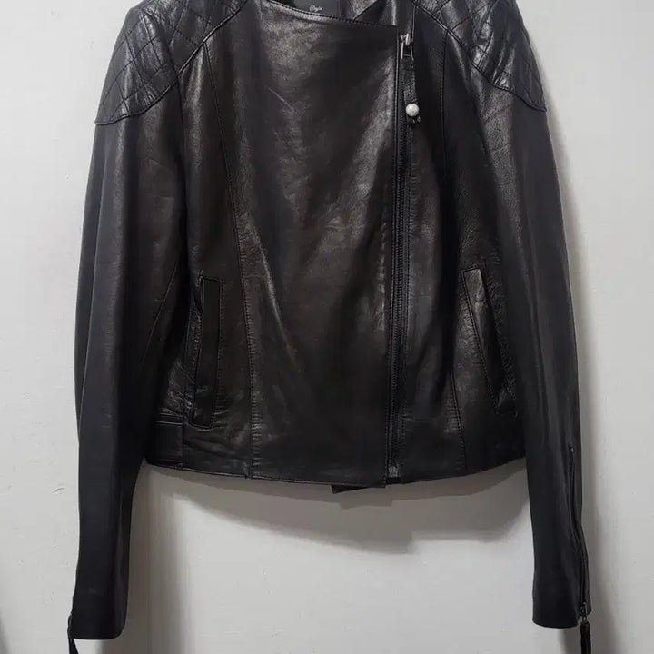 [BUNJANG] Reneyvon Black Leather Crop Jacket / 레니본 블랙 가죽 크롭 자켓