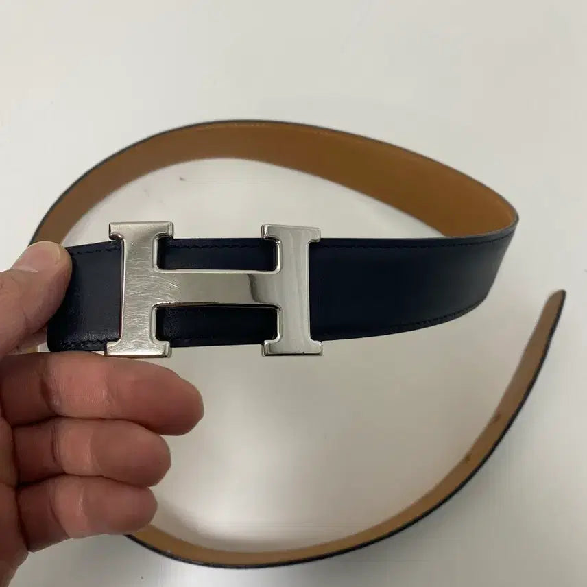 [SOLD OUT] (정품) 에르메스 리버서블 H 여성벨트 팝니다.