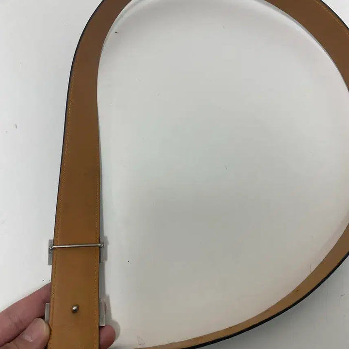 [SOLD OUT] (정품) 에르메스 리버서블 H 여성벨트 팝니다.