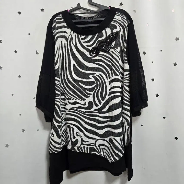 [BUNJANG] Lie Sang Bong Zebra Print Blouse / 이상봉 블랙/화이트 얼룩말무늬 블라우스 95