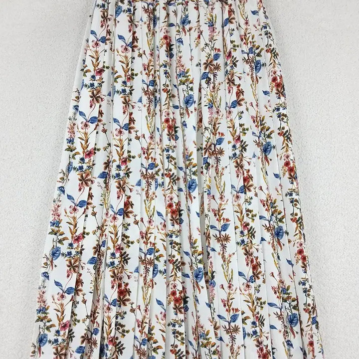 [BUNJANG] Irving Place Floral Pleated Midi Skirt / Irving Place 여성 플리츠 밴딩 스커트(55~66)