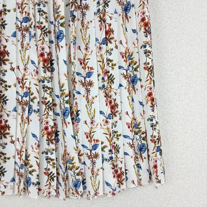 [BUNJANG] Irving Place Floral Pleated Midi Skirt / Irving Place 여성 플리츠 밴딩 스커트(55~66)