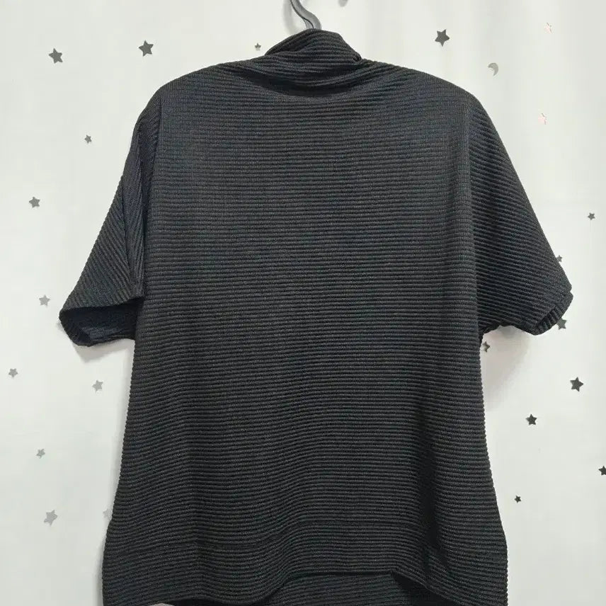 [BUNJANG] SJ WANI Pleated Short Sleeve T-shirt Black 95 / sj와니 플리츠 반팔 티셔츠 블랙 95