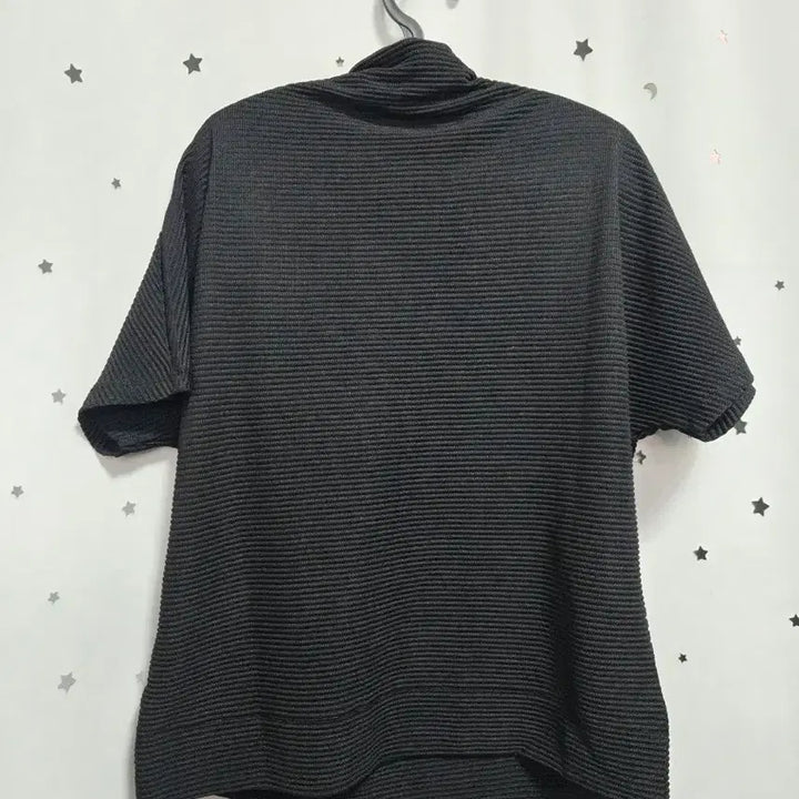 [BUNJANG] SJ WANI Pleated Short Sleeve T-shirt Black 95 / sj와니 플리츠 반팔 티셔츠 블랙 95