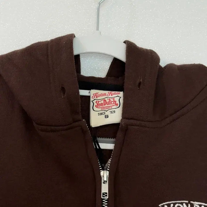 [SOLD OUT] [S] Von Dutch 본더치 브라운 후드집업