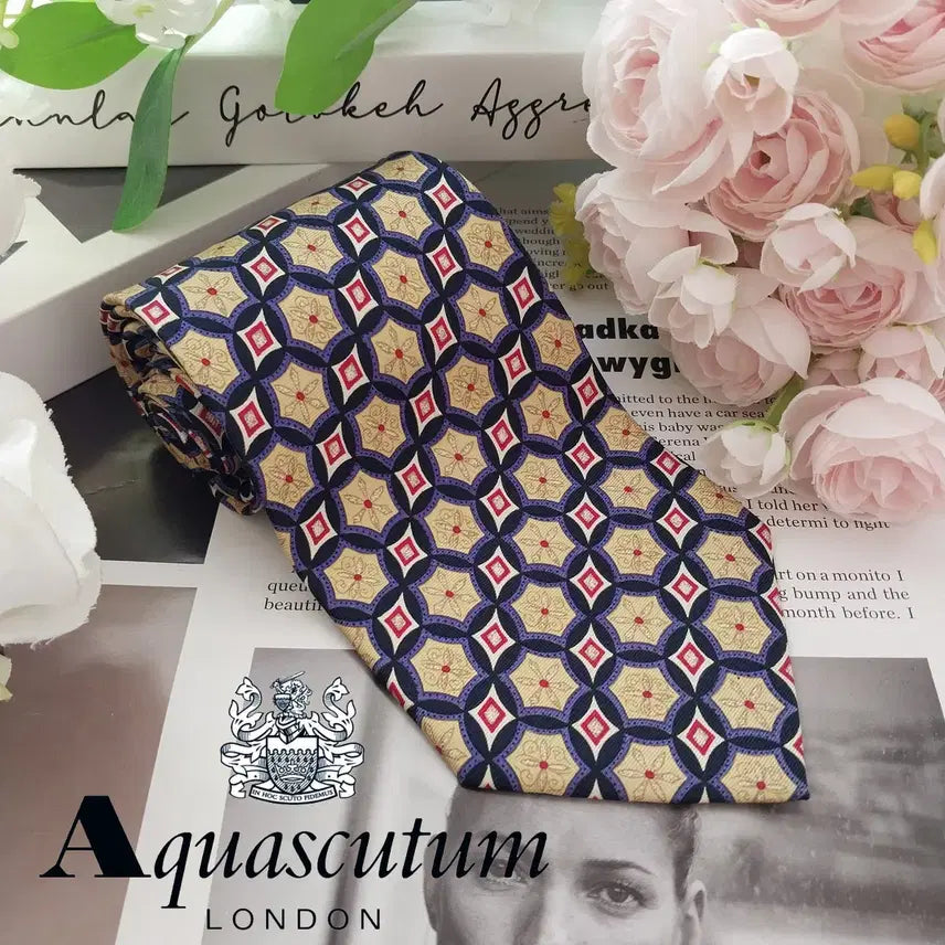 [BUNJANG] Aquascutum Geometric Pattern Silk Tie / 아쿠아스큐텀 실크 기하학 패턴 넥타이 9.2cm A+등급 K1947