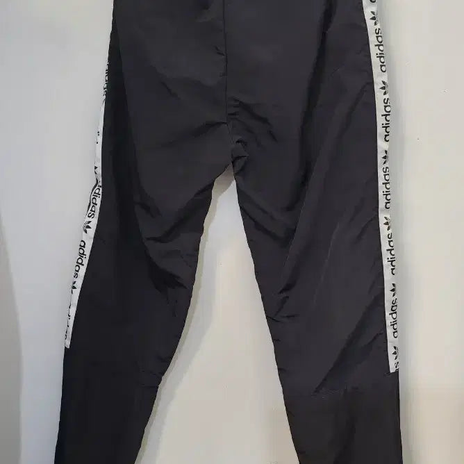 [SOLD OUT] XS아디다스테이프조거팬츠