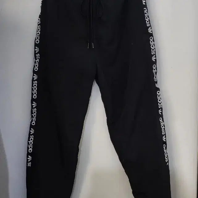 [SOLD OUT] XS아디다스테이프조거팬츠