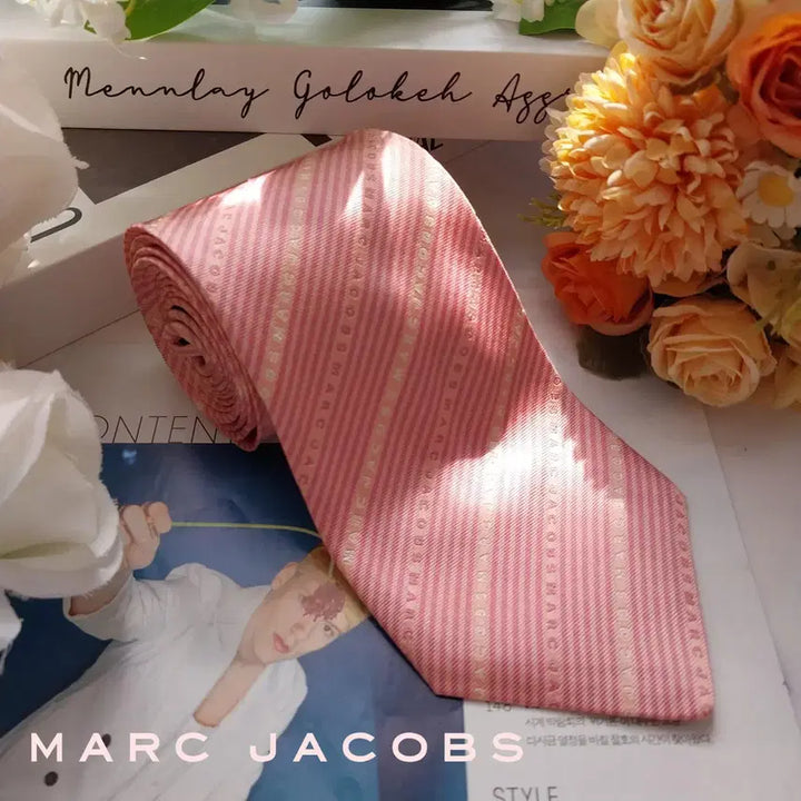[BUNJANG] Marc Jacobs Silk Stripe Logo Tie / 마크제이콥스 실크 스트라이프 로고 패턴 넥타이 9cm A+등급 K2302