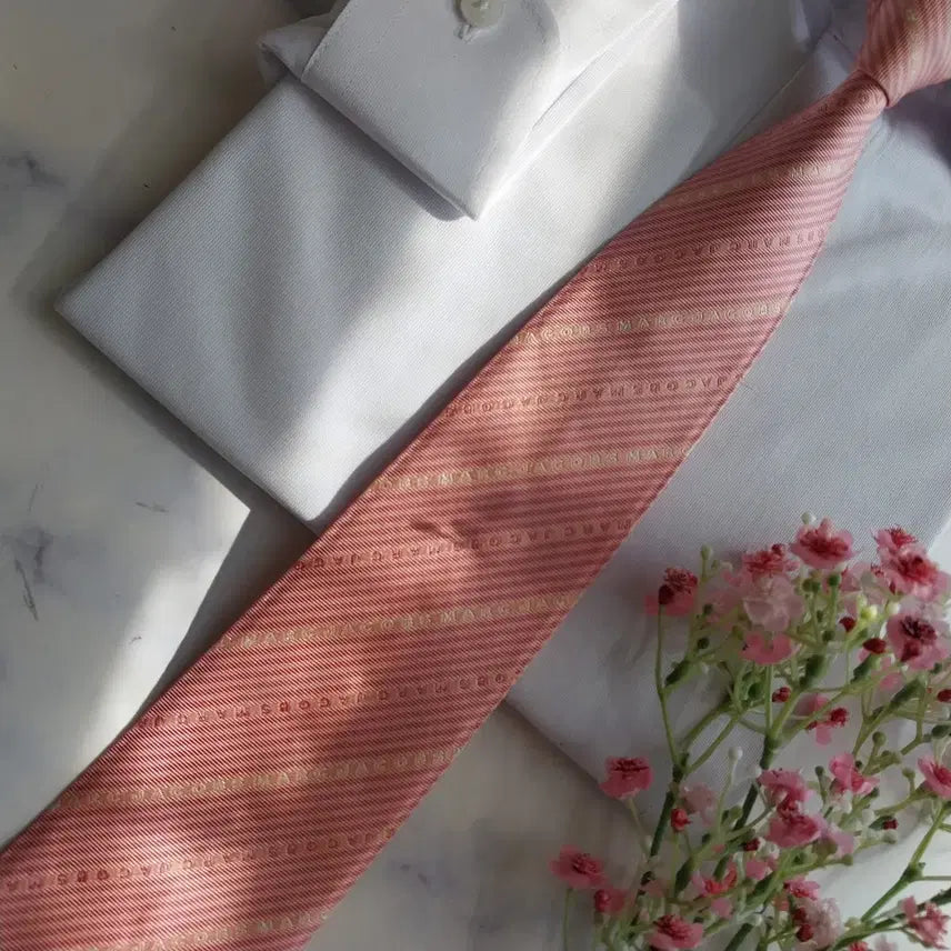 [BUNJANG] Marc Jacobs Silk Stripe Logo Tie / 마크제이콥스 실크 스트라이프 로고 패턴 넥타이 9cm A+등급 K2302