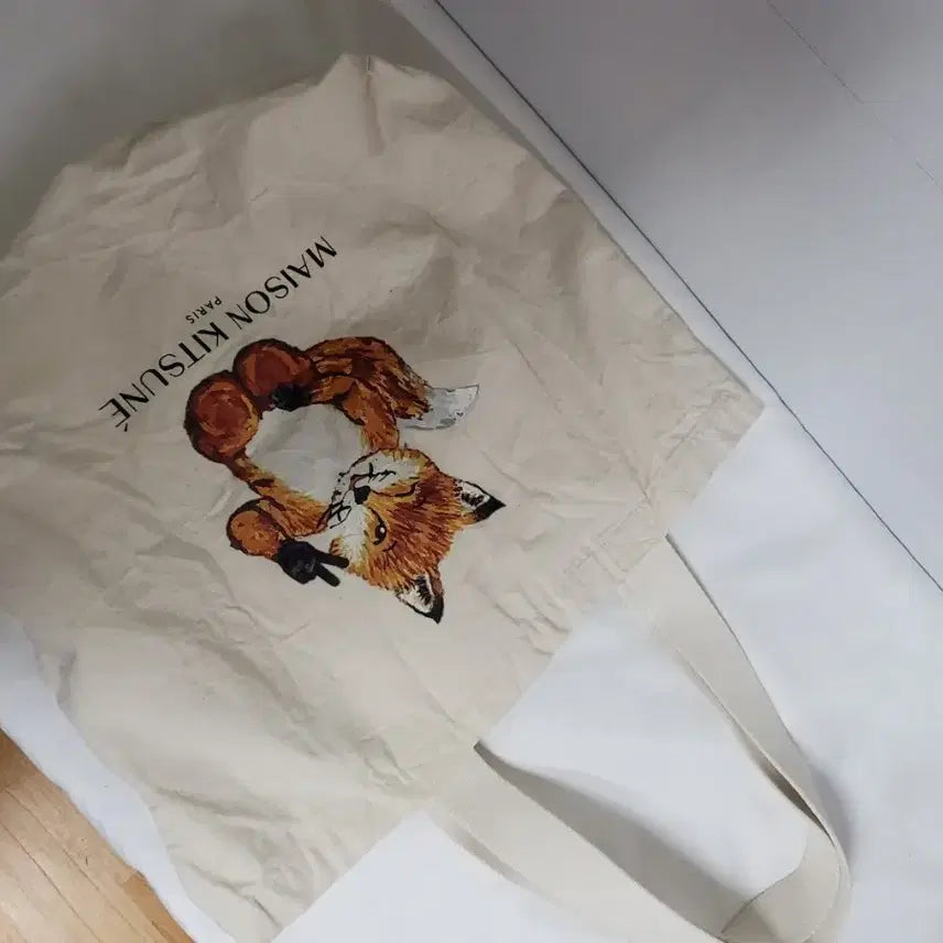 [SOLD OUT] 메종키츠네 폭스 토트백 아이보리 매장판정품